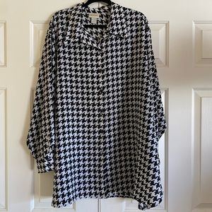 PLUS SIZE! Kathryn Deene Button Down Blouse!